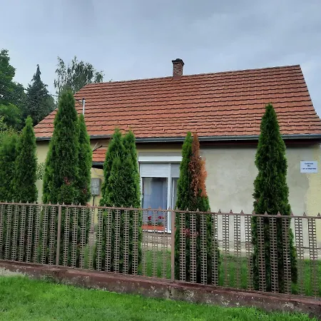 Erdoszeli Haz * Balatonkeresztur